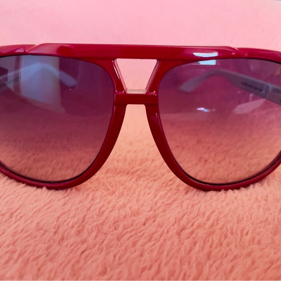 Gucci red sunglasses - Picture 3 of 4